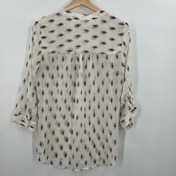 Maurices Black/White V-Neck Picket Blouse Medium - Picture 3 of 5